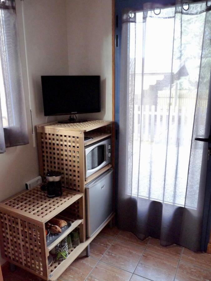 Suite A 800M De La Plage Сен-Люнер Екстериор снимка